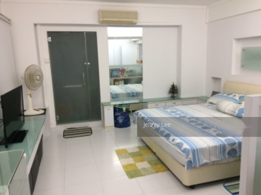 Blk 243 Simei Street 5 (Tampines), HDB 5 Rooms #183137812